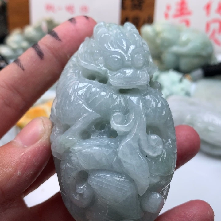 翡翠未镶嵌颈饰保真天然a货翡翠