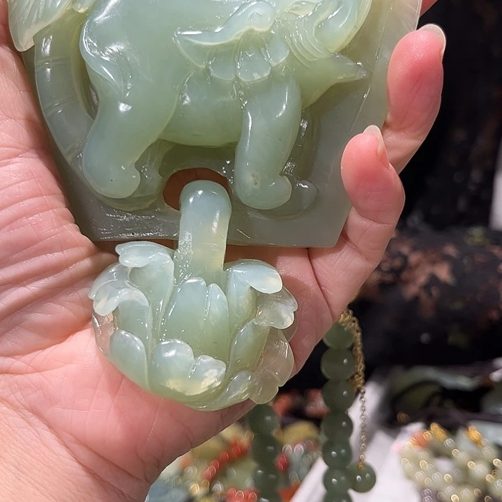 未镶嵌岫玉毛衣链