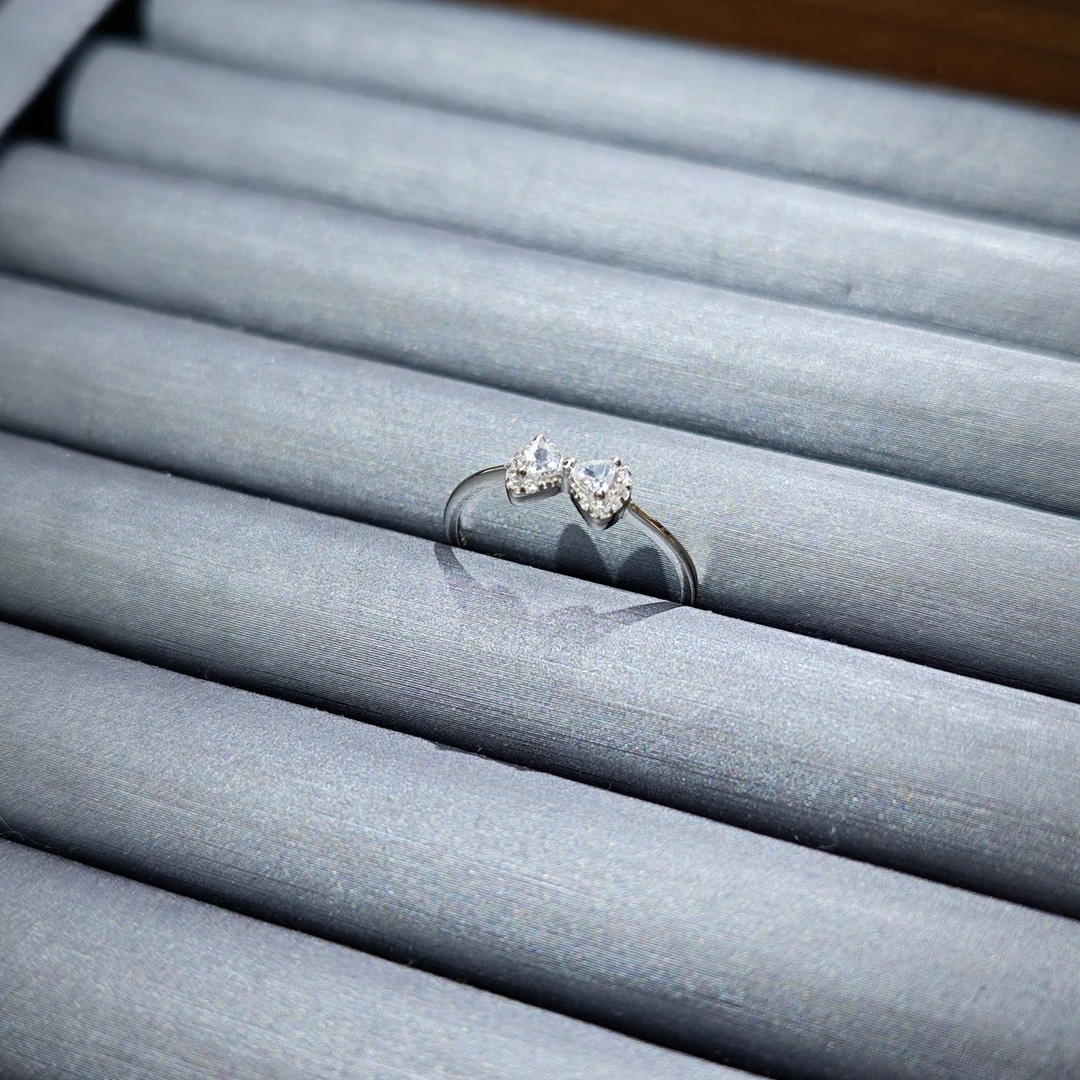 925银戒指 925银蝴蝶结锆石戒指5672