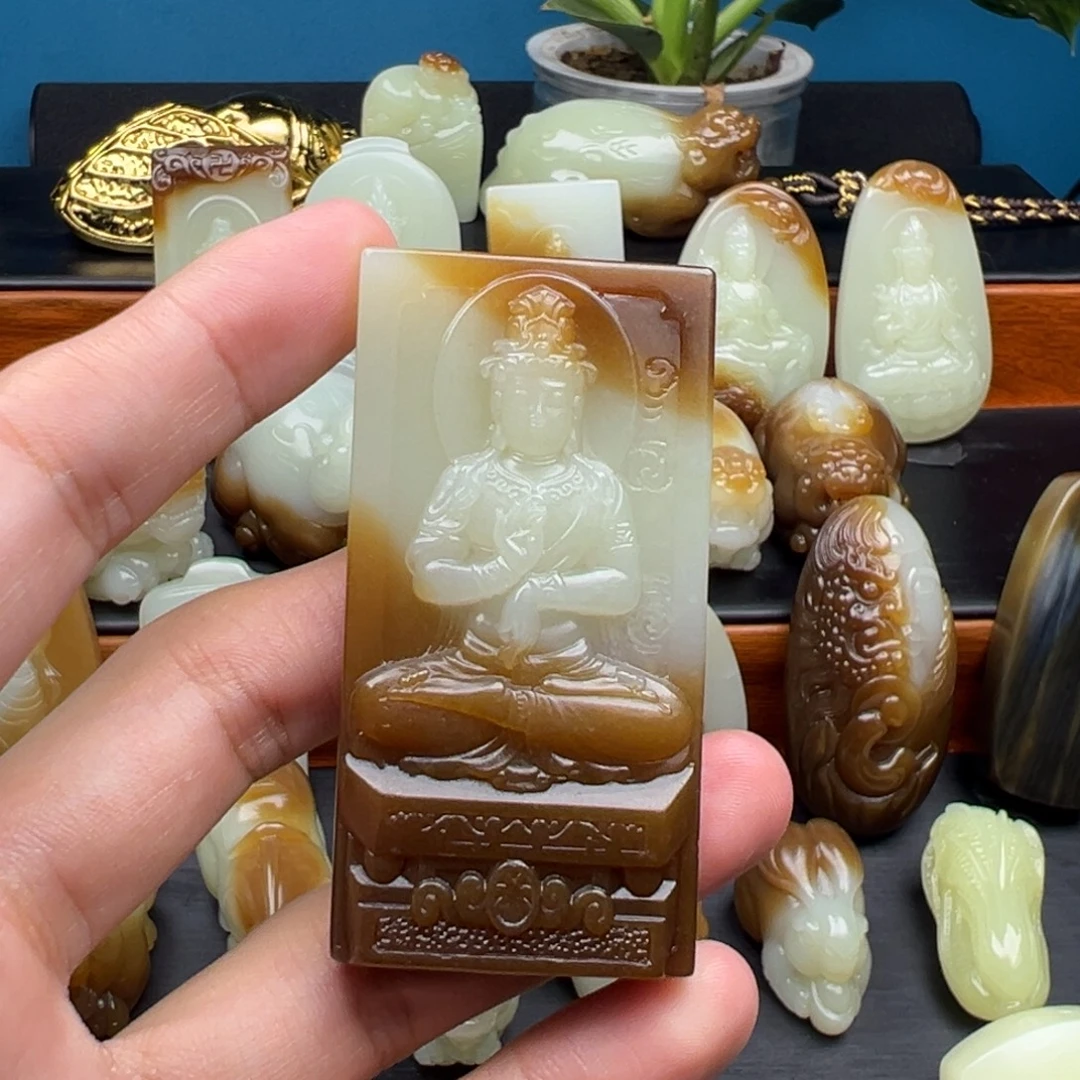 J***哥和田玉未镶嵌颈饰