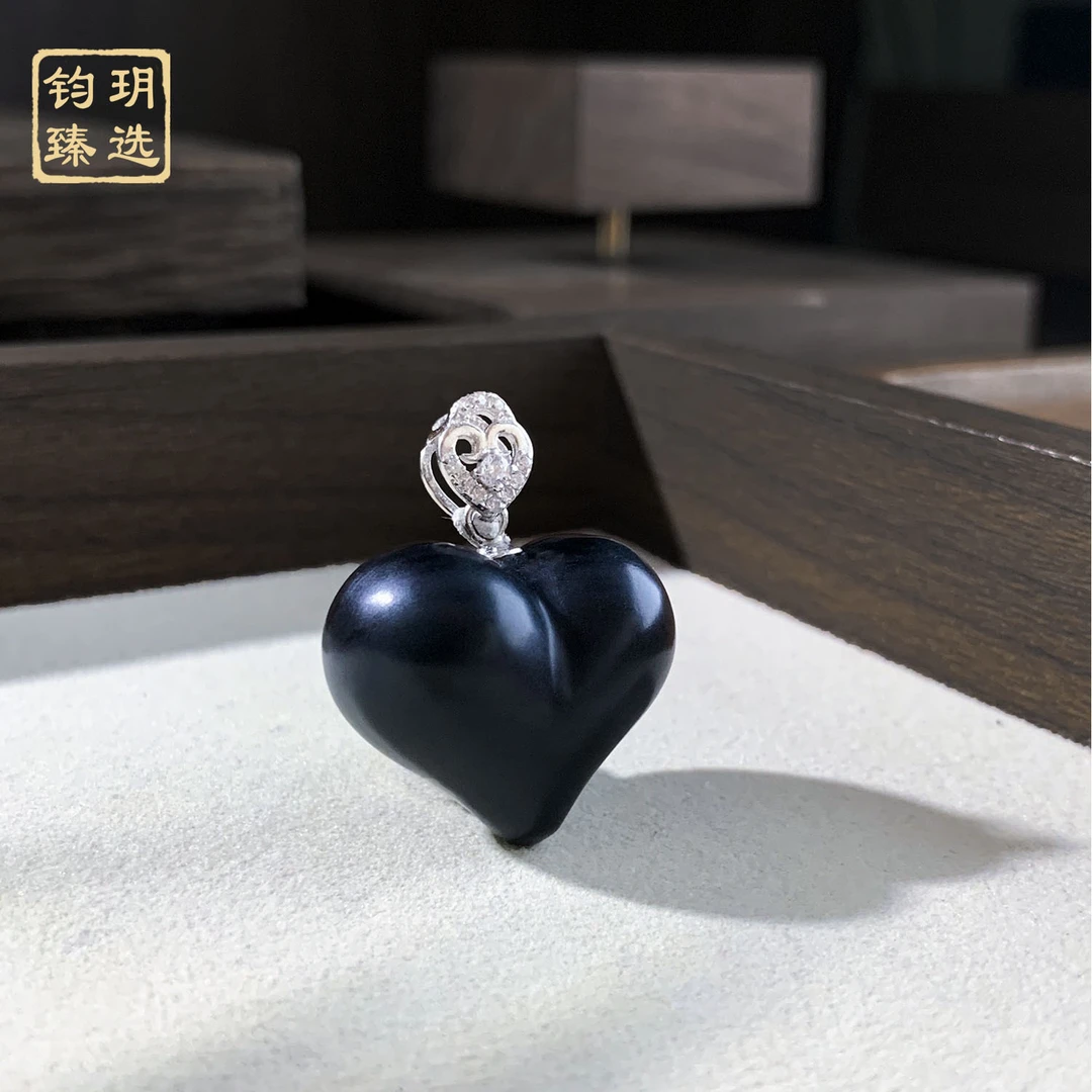 【思嘉专属】聚墨青花 · 屁桃（单吊坠）| 多样性发一 GW0003