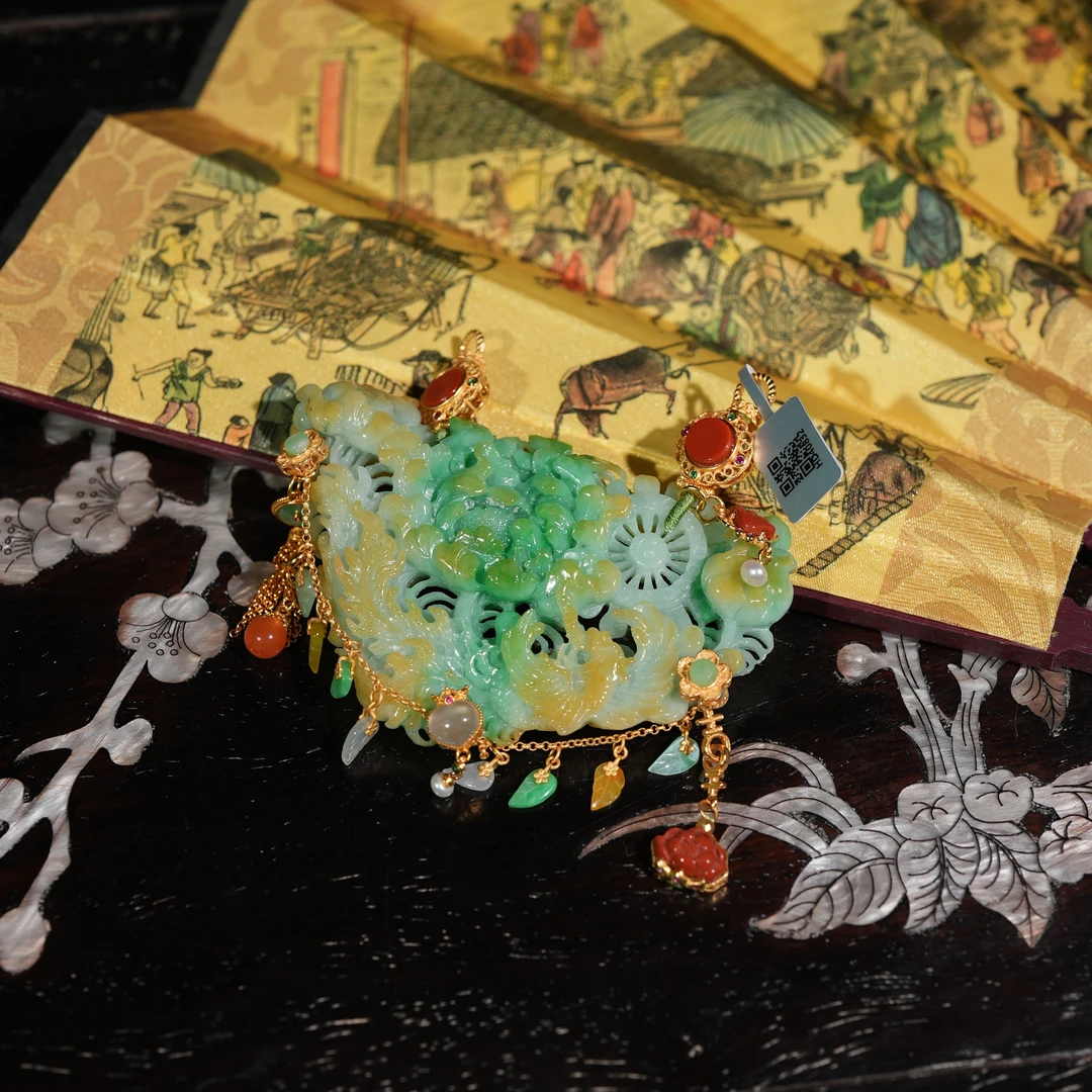 2.6香港王老板-翡翠镶嵌吊坠kb72