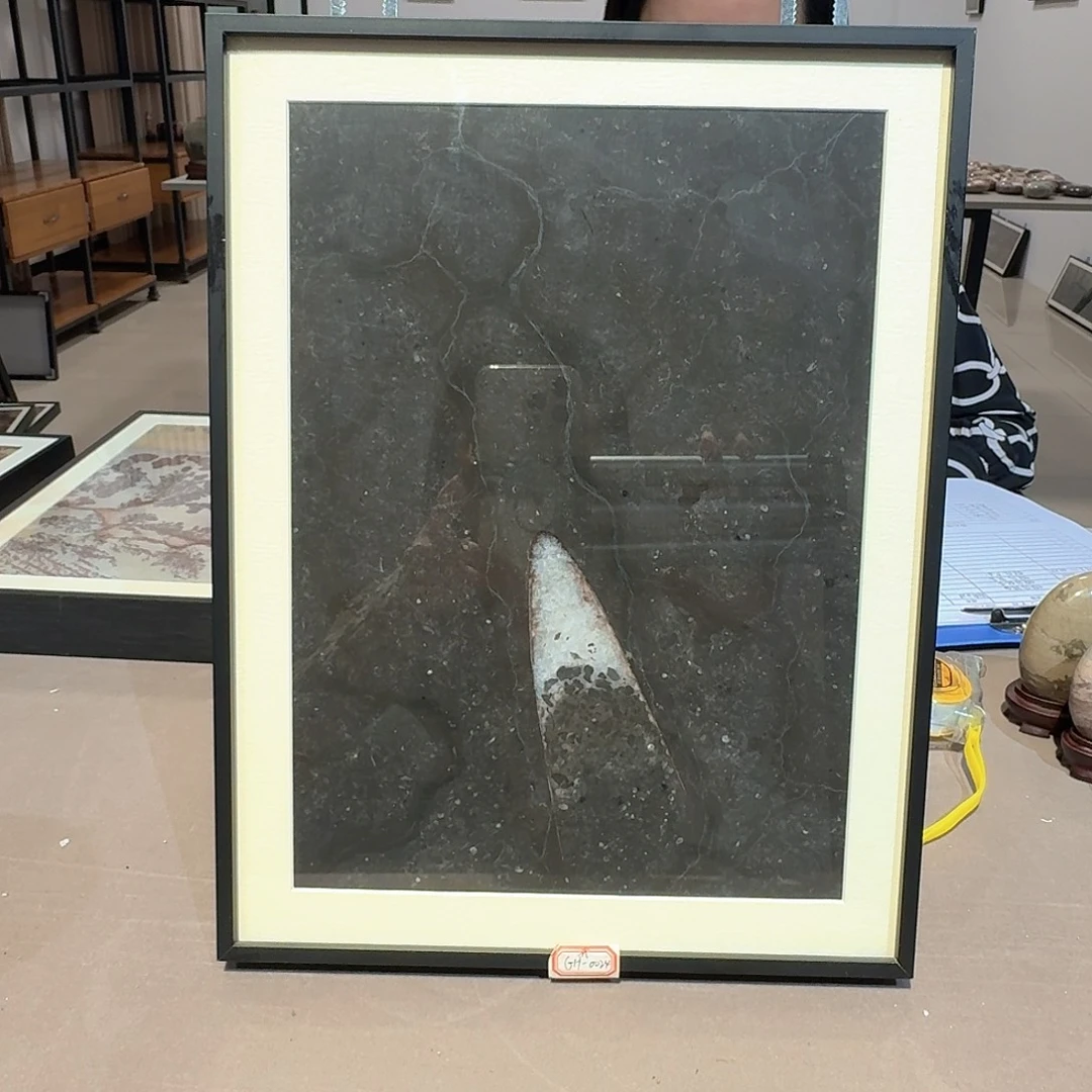 26×34长江画面石板画