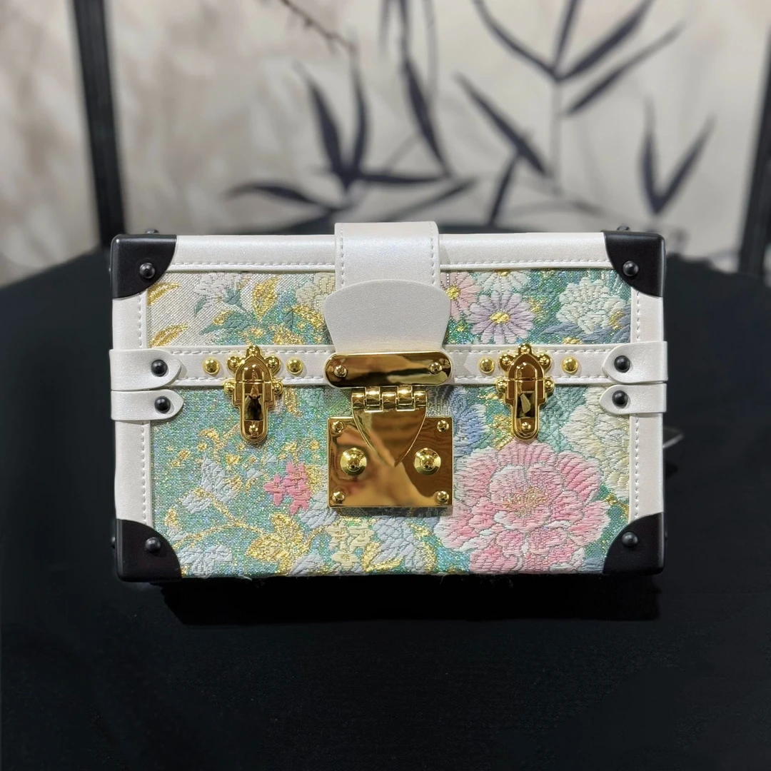 【孤品】非遗手工真丝唐锦包 珠光白硬盒子手拿包 斜挎包