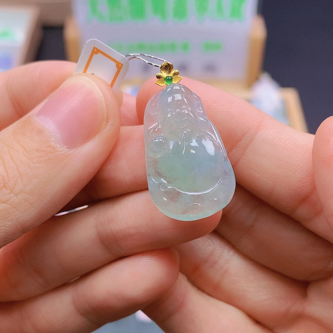 翡翠18K金镶嵌颈饰翡翠