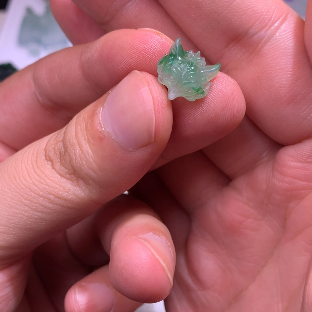 定制翡翠未镶嵌毛货