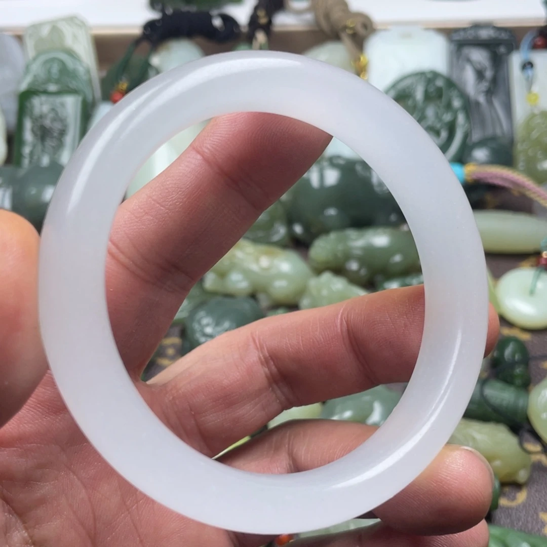 石英质玉合金手镯