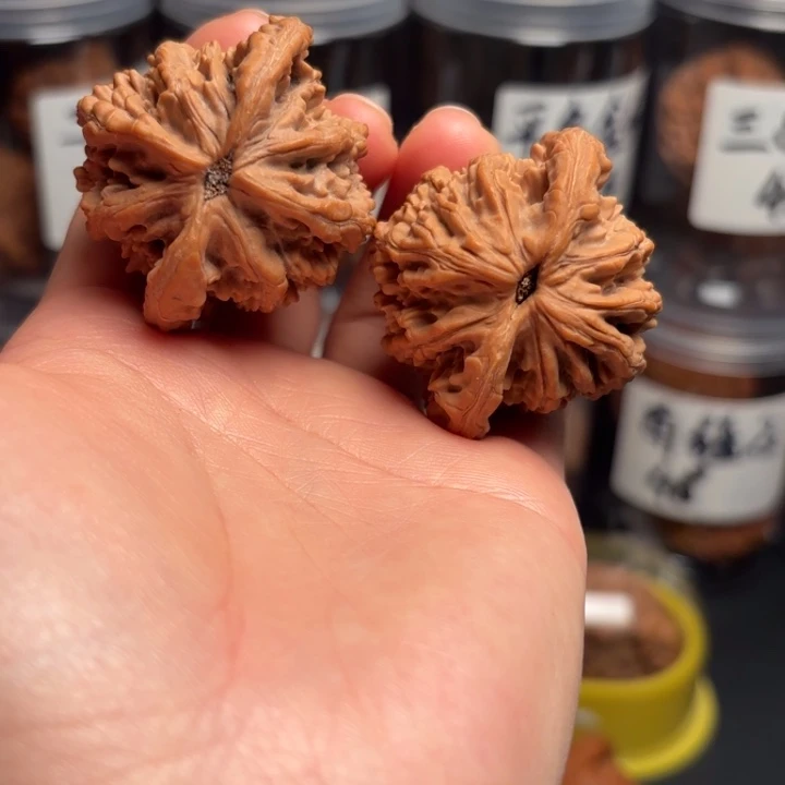 吊坠桃核43麦穗虎头