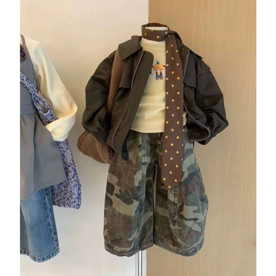 儿童套装2025秋季新品夹克外套男孩女孩休闲韩版百搭迷彩裤三件套