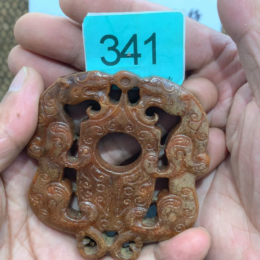 未镶嵌透闪石-蛇纹石玉颈饰