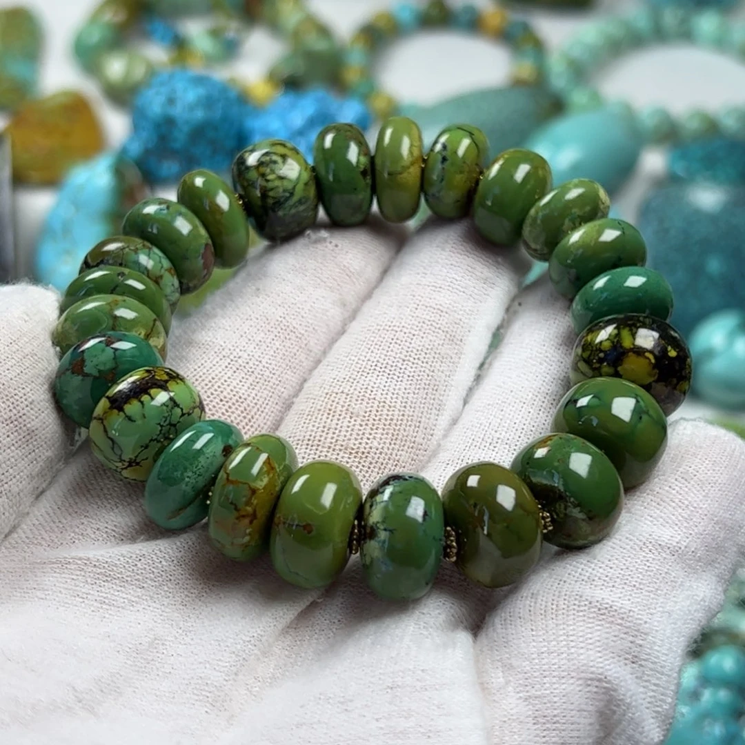 绿松石未镶嵌珠宝奇石