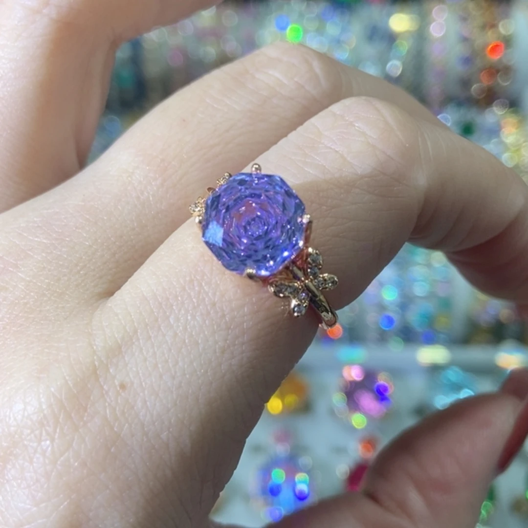 9锆石（处理）戒指