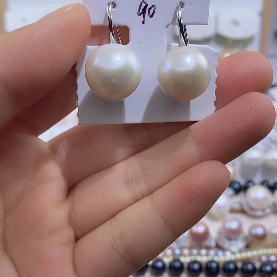 淡水珍珠耳饰未镶嵌14.1mm有瑕疵
