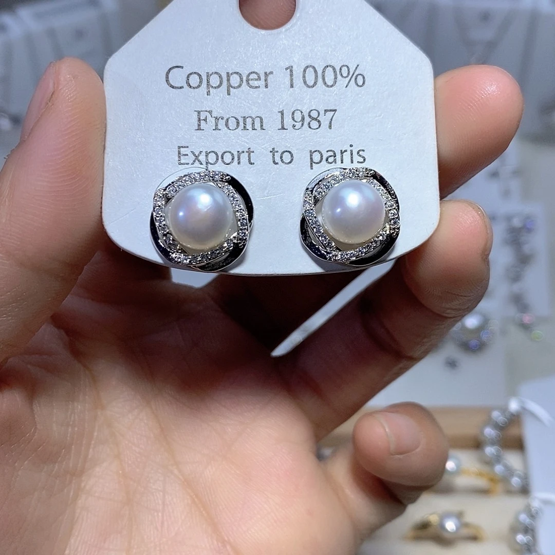 淡水珍珠耳饰未镶嵌