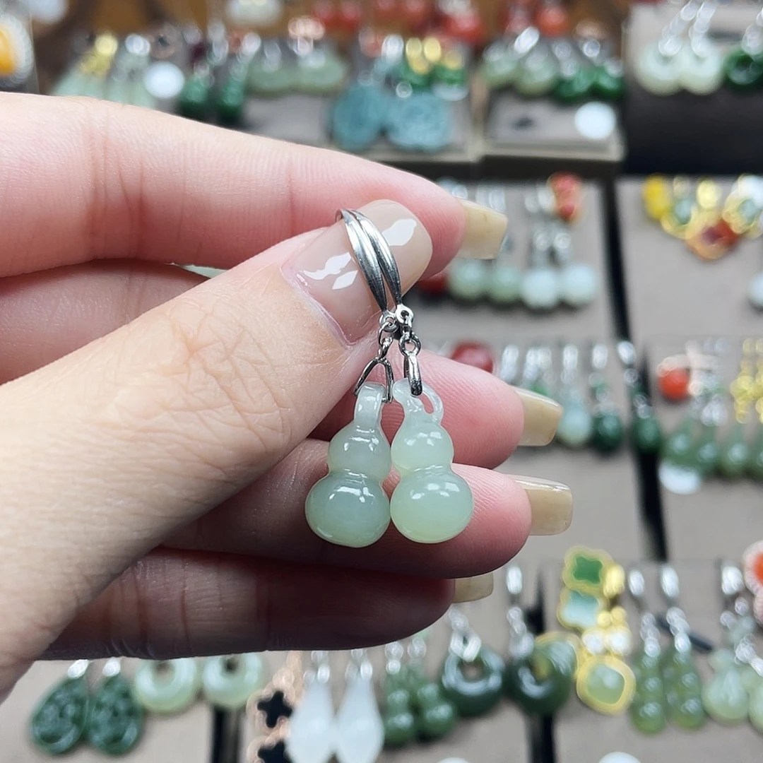 和田玉银S925镶嵌耳饰