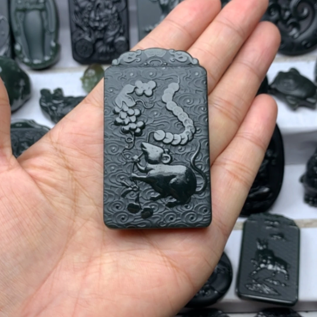 【闪购商品】颈饰未镶嵌和田玉双面雕刻