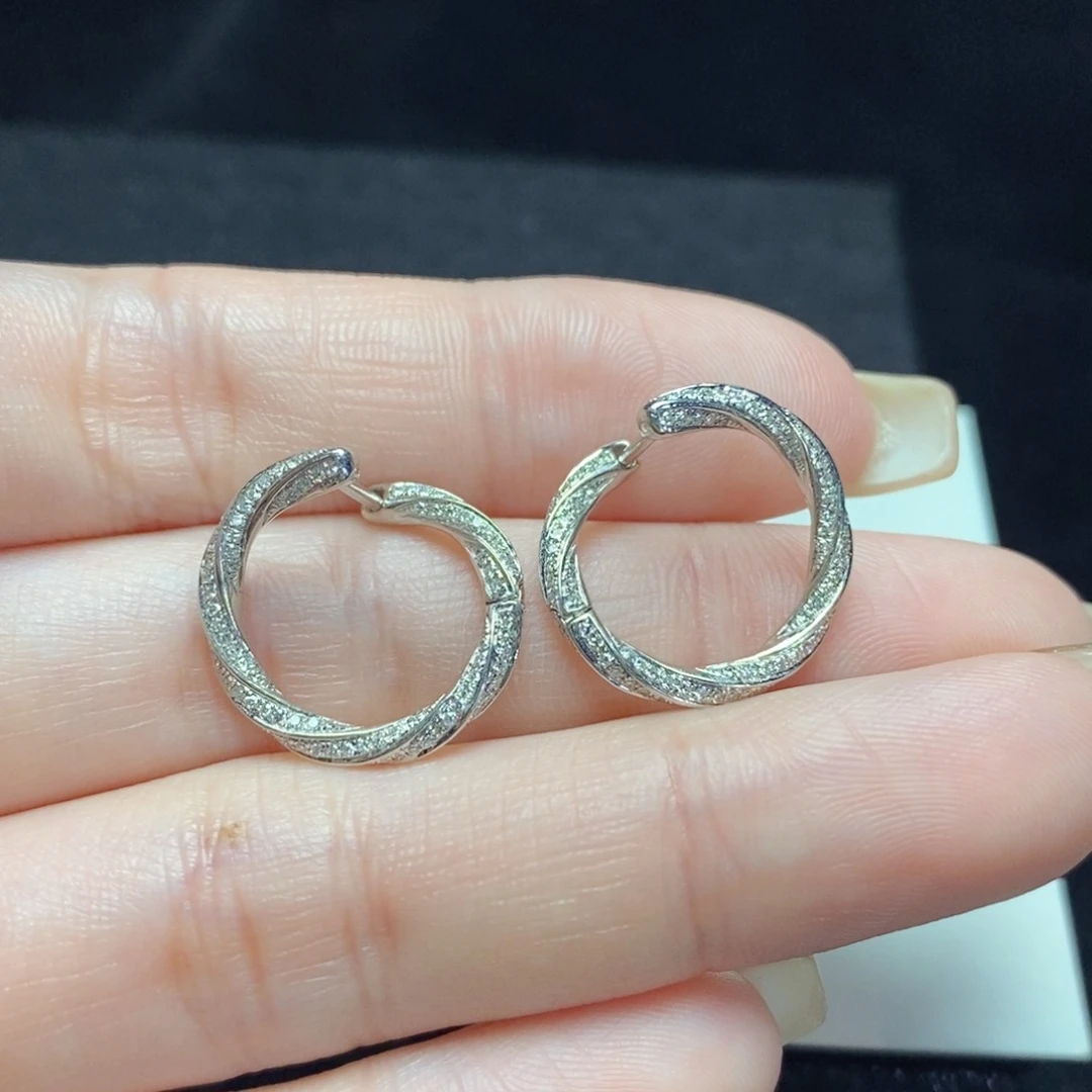 钻石耳饰18K金镶嵌蛇形耳扣