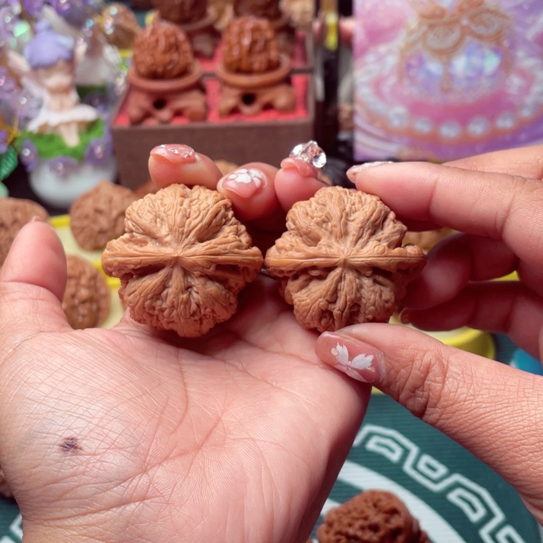 【闪购商品】文玩核桃把件初*粗筋41