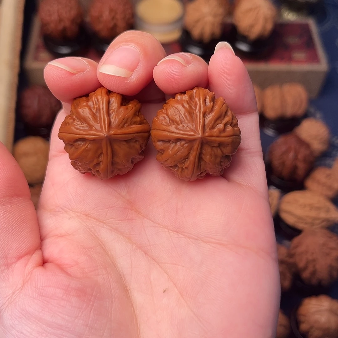 文玩核桃把件四棱Z