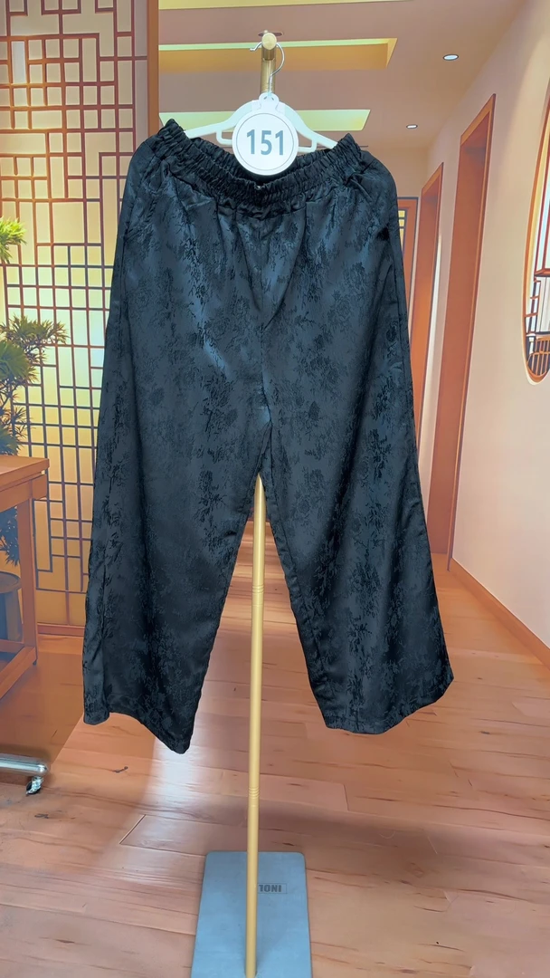 151双面提花时尚黑色裤子