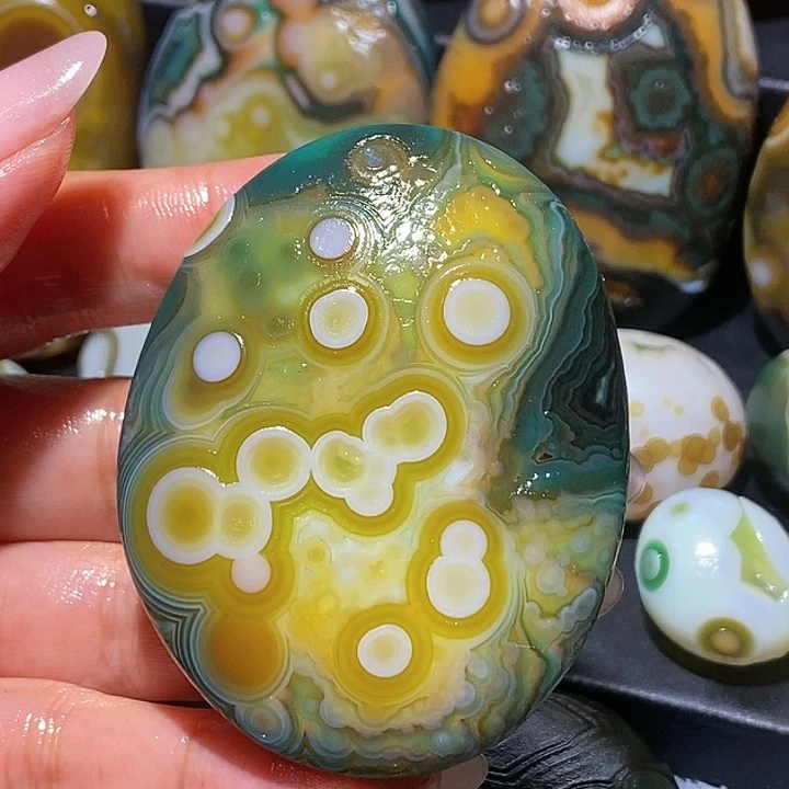 玛瑙/玉髓未镶嵌珠宝奇石69