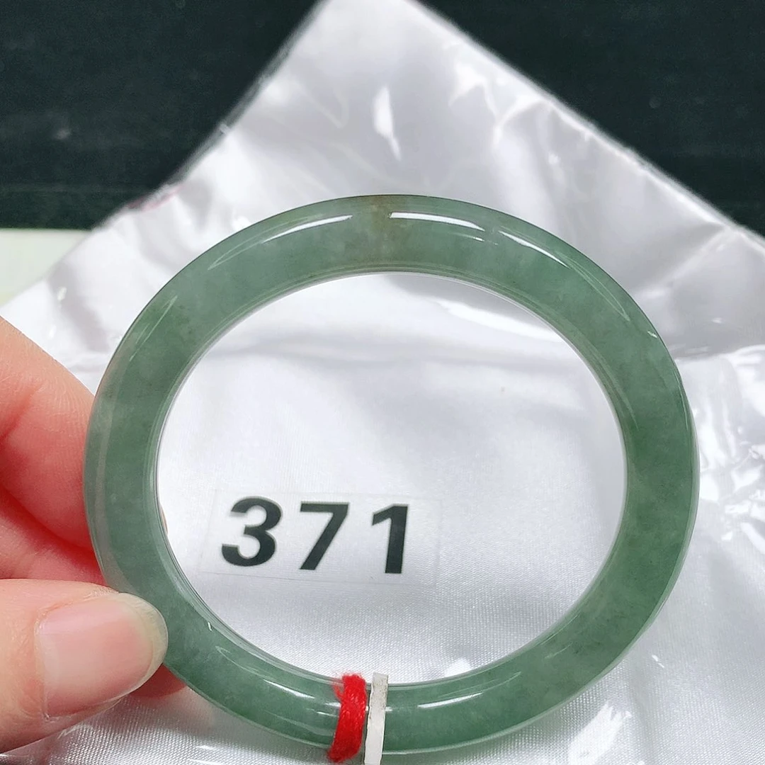 未镶嵌手镯（圆镯）翡翠36 号翡翠手镯