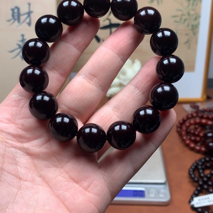 杨***子檀香紫檀（小叶紫檀）