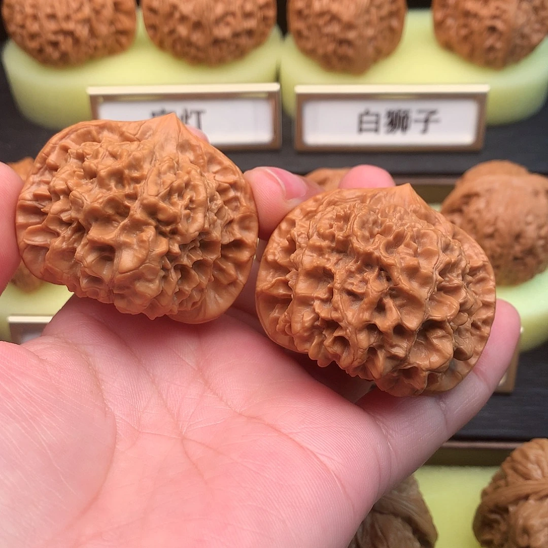 文玩核桃吊坠626号官帽47