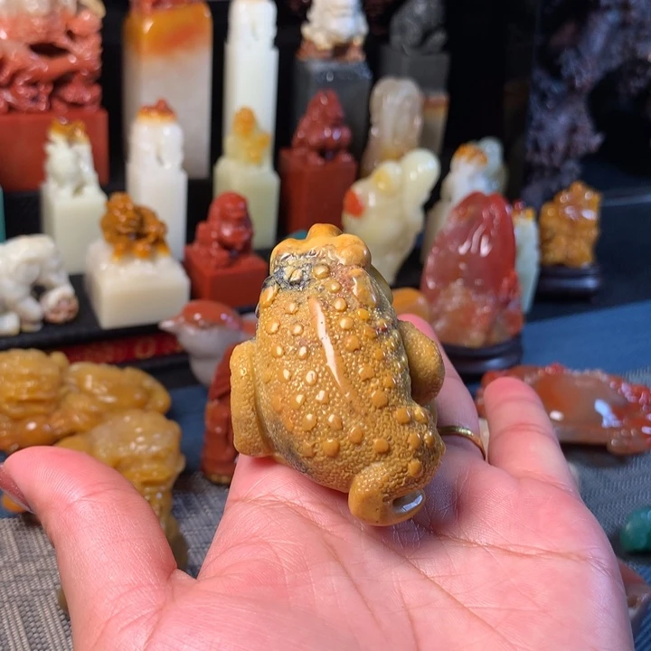 昌化石印石寿山牛蛋