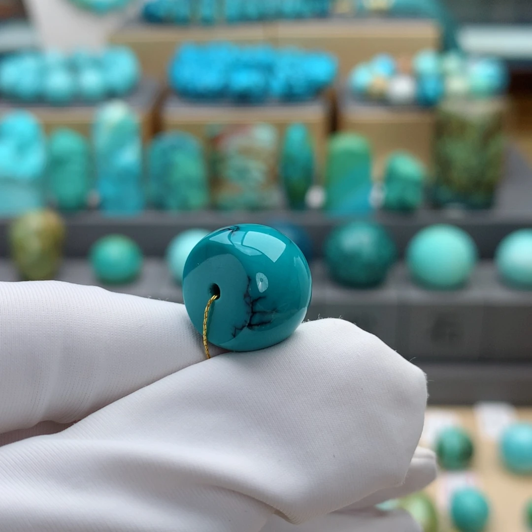 未镶嵌绿松石颈饰