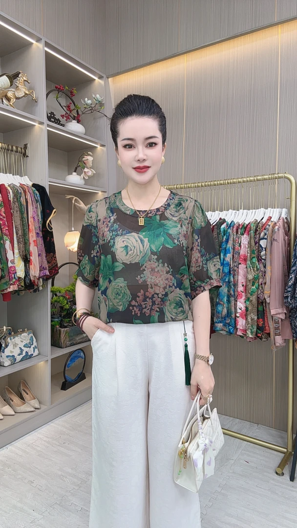 132【玫瑰花香】新款夏季宽松短袖高端时尚休闲百搭气质妈妈装T恤