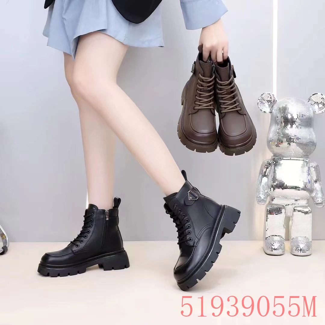 TALIA/特丽雅时尚休闲百搭女士厚底加绒英伦风冬马丁靴51939055M