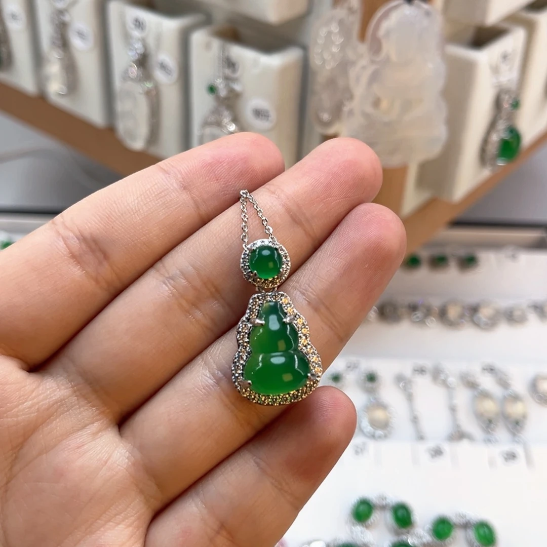 玛瑙/玉髓颈饰合金夕**艺