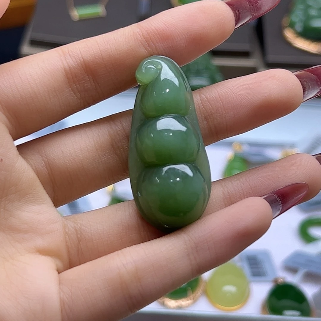 和田玉未镶嵌吊坠(不含链)