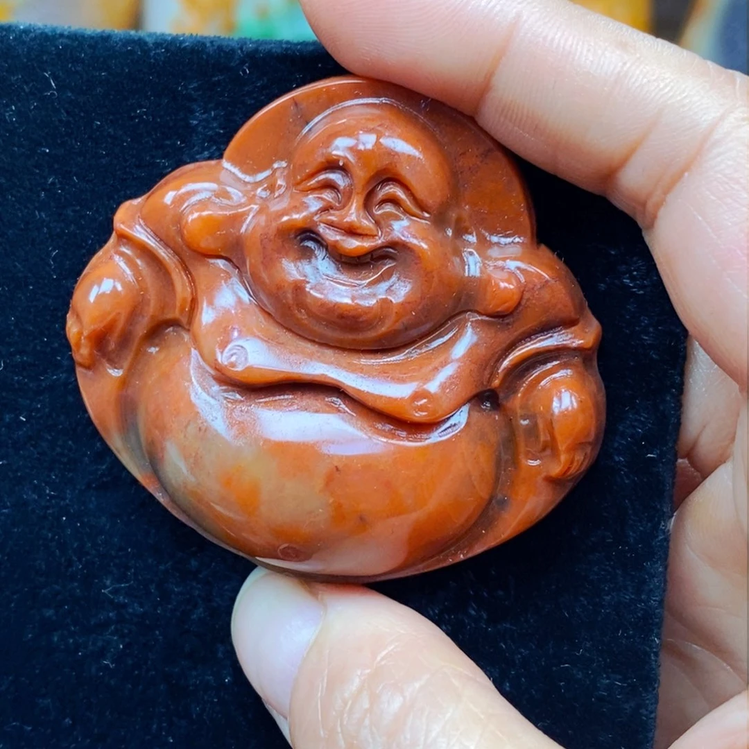 未镶嵌石英质玉（黄龙玉）颈饰