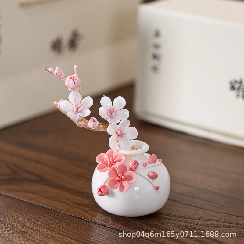 陶瓷手工捏花圆梅花瓶羊脂玉瓷温润通透小清新花器插梅花瓷器摆件