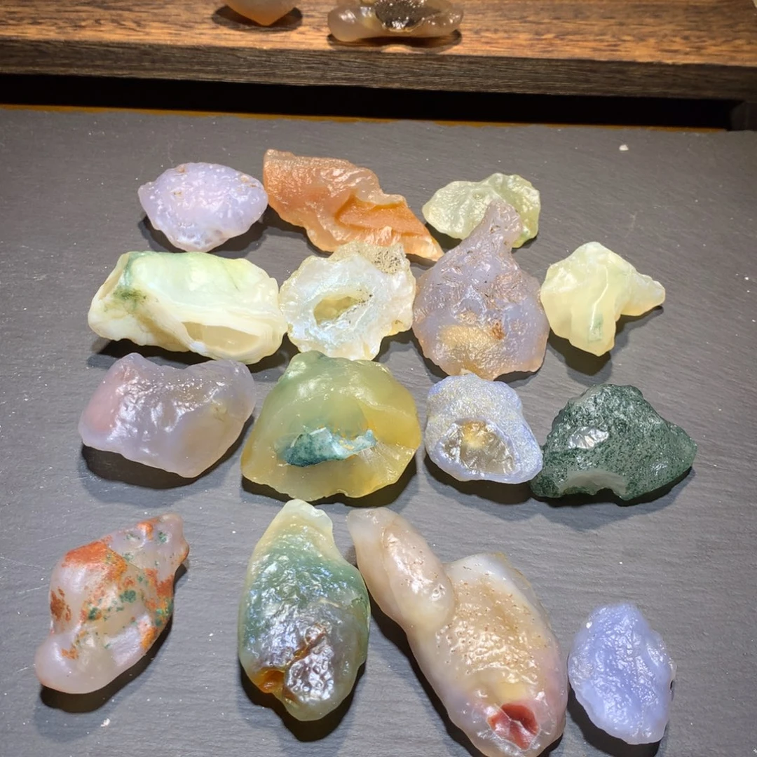 未镶嵌玛瑙/玉髓珠宝奇石