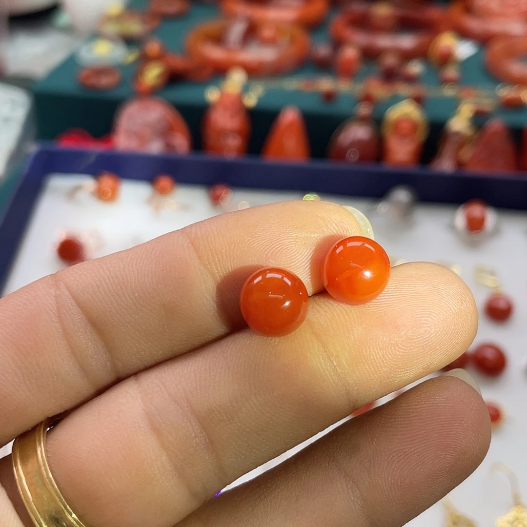 南红玛瑙川料南红耳钉9mm银S925镶嵌