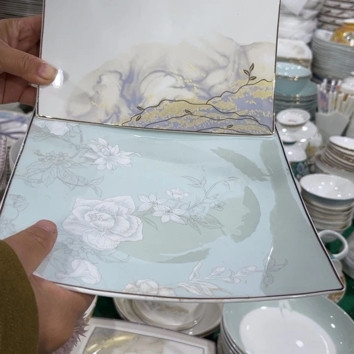 瓷片方盘二个微瑕