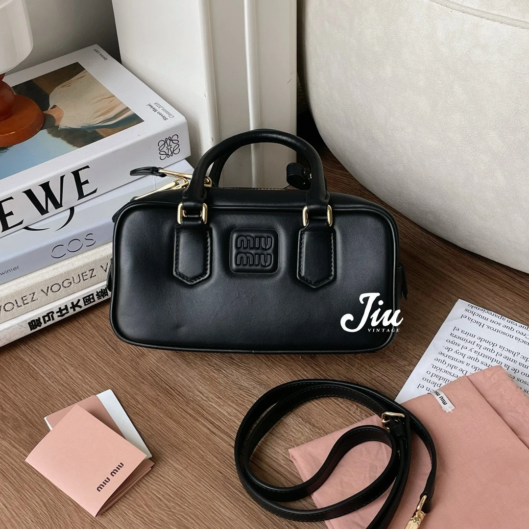 99新 MIU MIU/缪缪 黑色小号保龄球JM2-7368