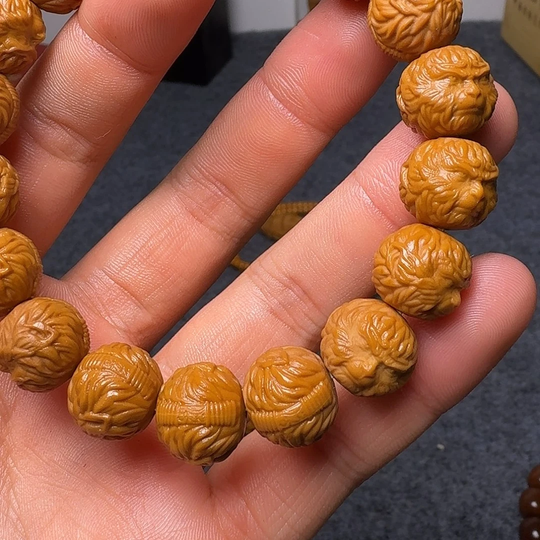 橄榄核手串哥几个
