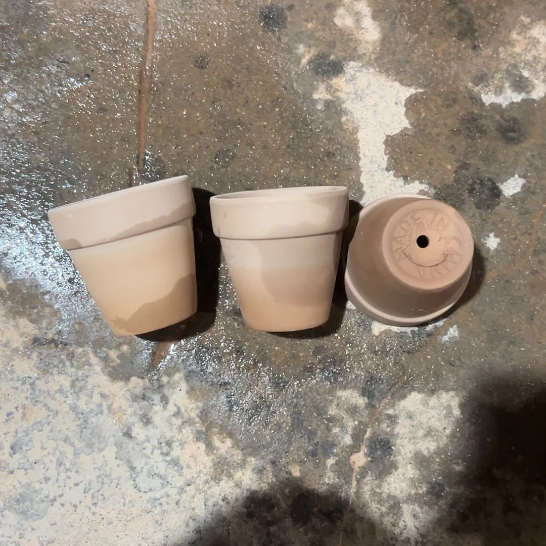 灰陶8口8高3个【微瑕】