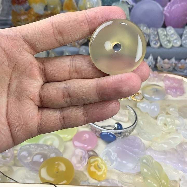 玛瑙/玉髓未镶嵌颈饰