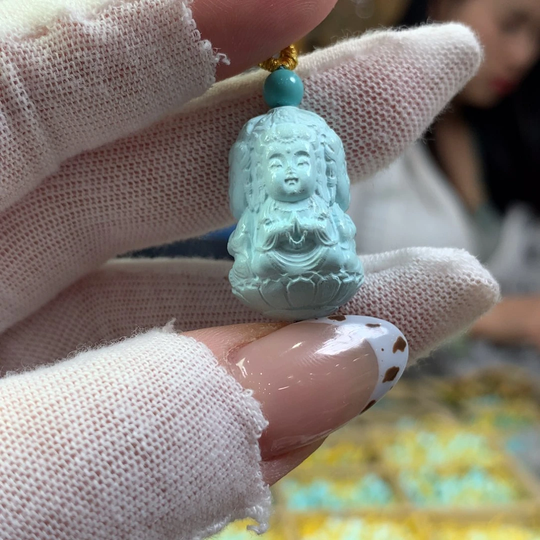 绿松石未镶嵌挂件