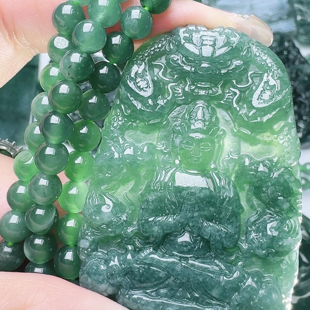 翡翠未镶嵌颈饰11