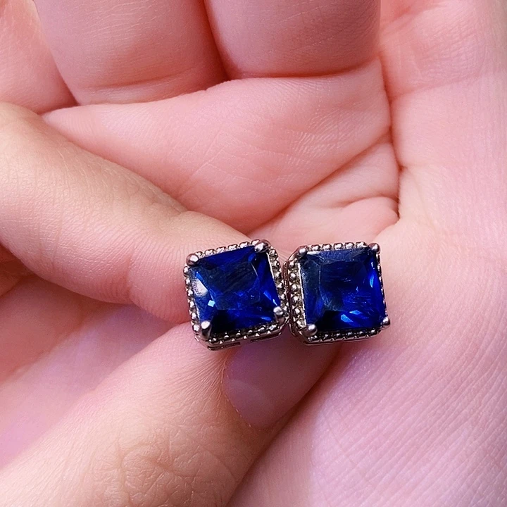 蓝宝石银S925镶嵌耳饰