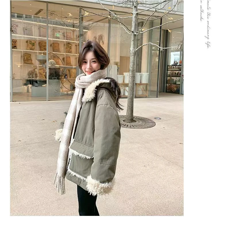 羊羔毛拼接工装羽绒服女冬休闲慵懒风加厚派克服外套