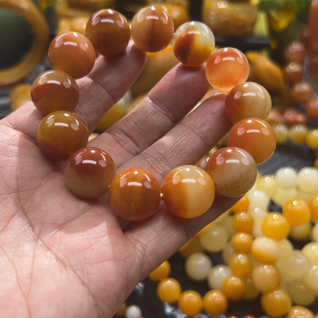 石英质玉未镶嵌颈饰
