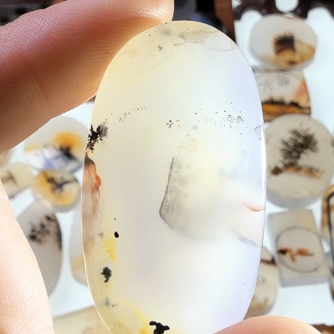 玛瑙/玉髓未镶嵌珠宝半成品