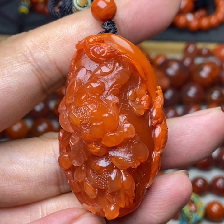 南红玛瑙配饰未镶嵌
